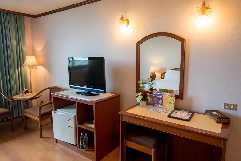 K.P. Grand Hotel Chanthaburi Exterior foto