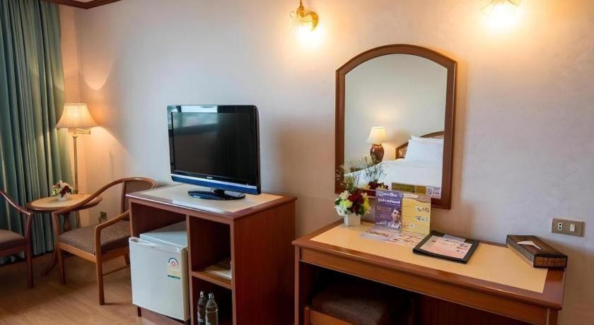 K.P. Grand Hotel Chanthaburi Exterior foto