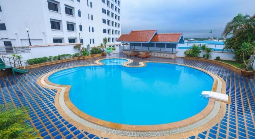 K.P. Grand Hotel Chanthaburi Exterior foto